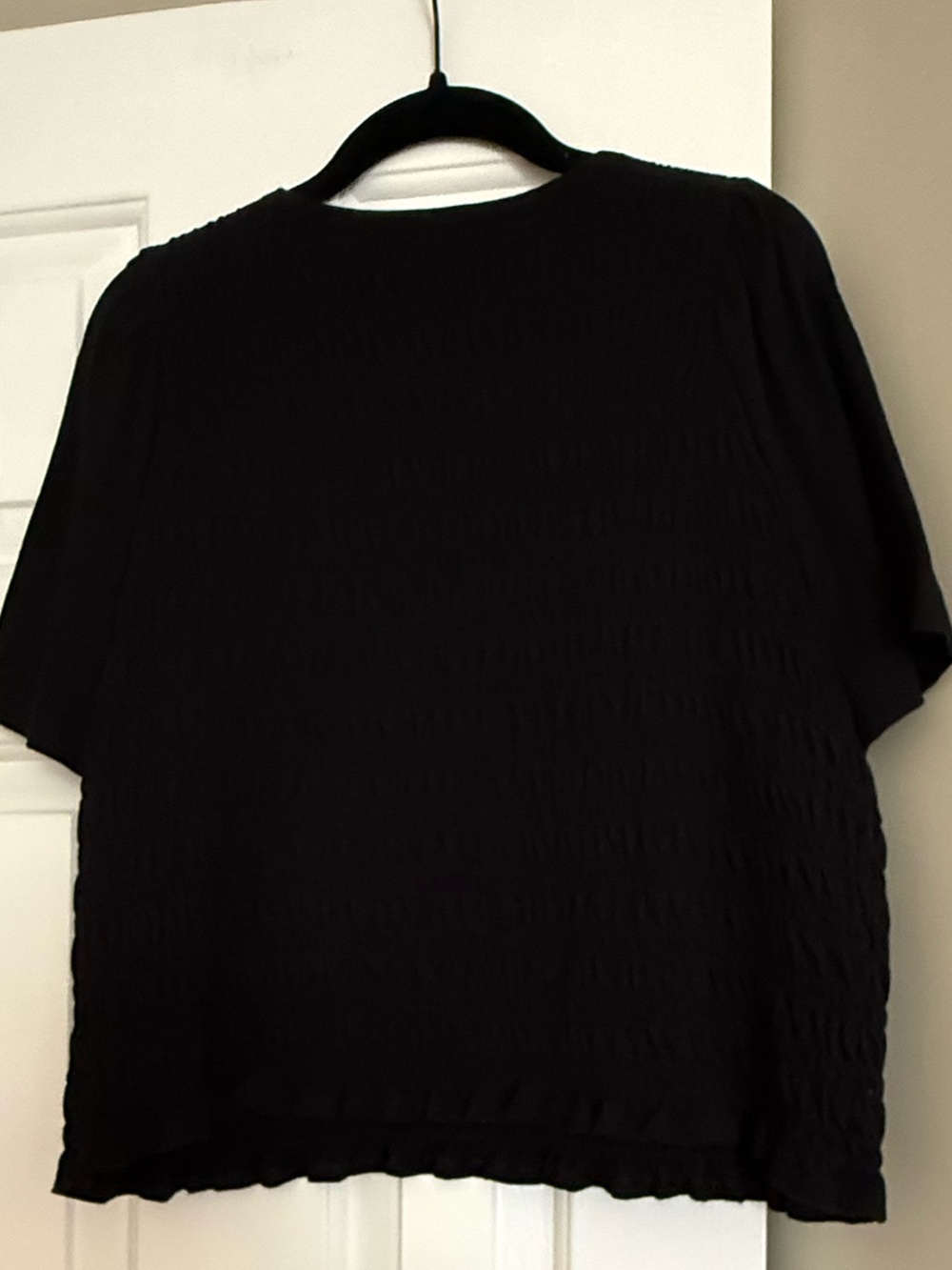 Old Navy Short-Sleeve Smocked Top Flutter Sleeves black Jack Size Medium‎ boho - Picture 5 of 10